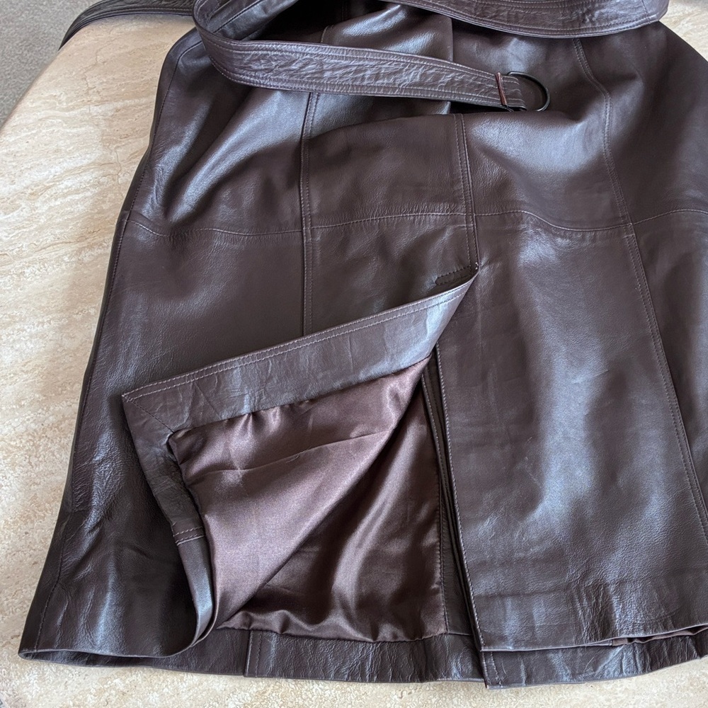 Deerskin Trading Post Leather Trench coat, Chocolate brown, Belted. Unisex. 1X - Picture 8 of 17
